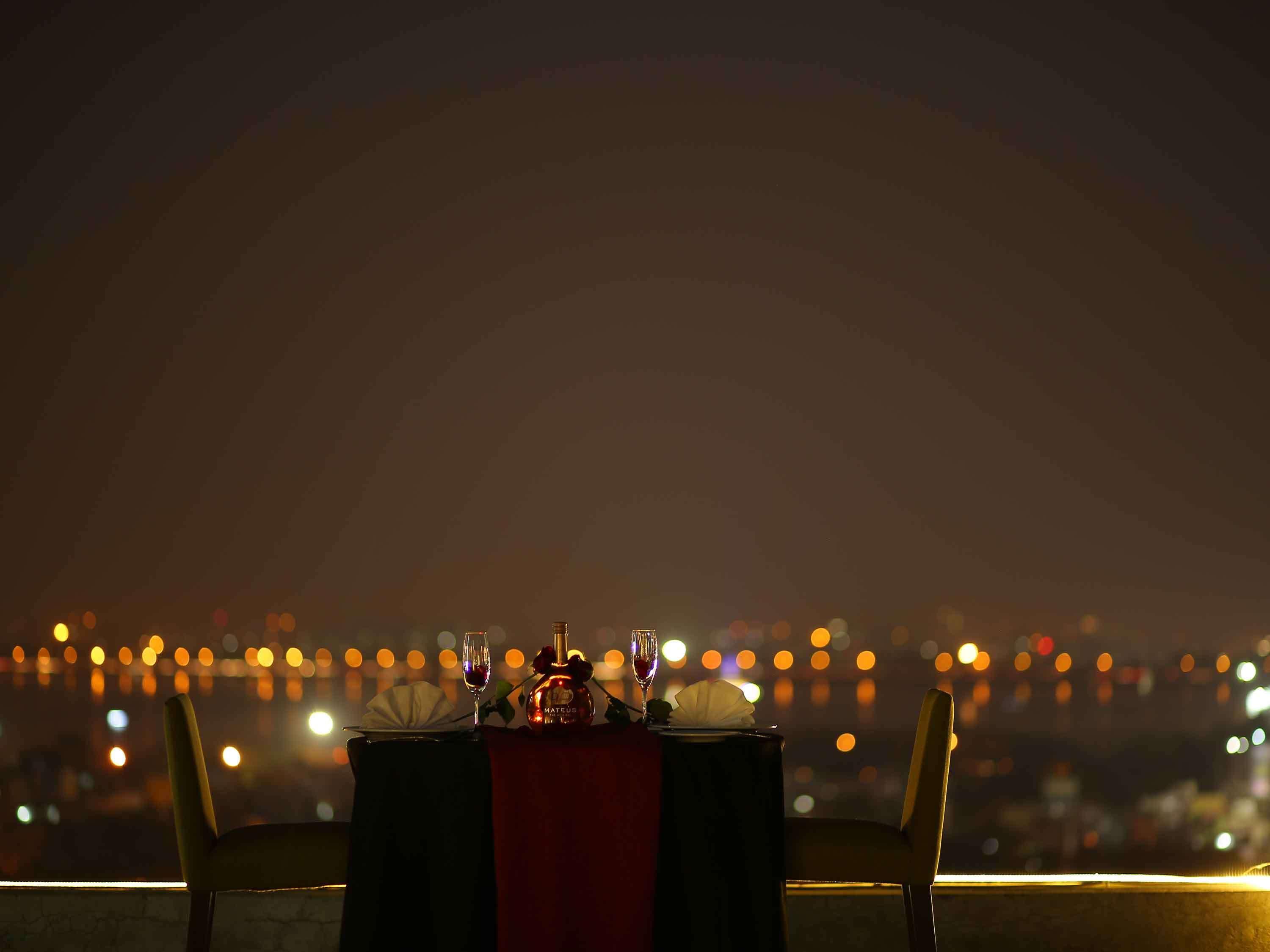 Mercure Hyderabad Kcp Banjara Hills, An Accor Hotel מראה חיצוני תמונה A view of the city from the rooftop of the hotel