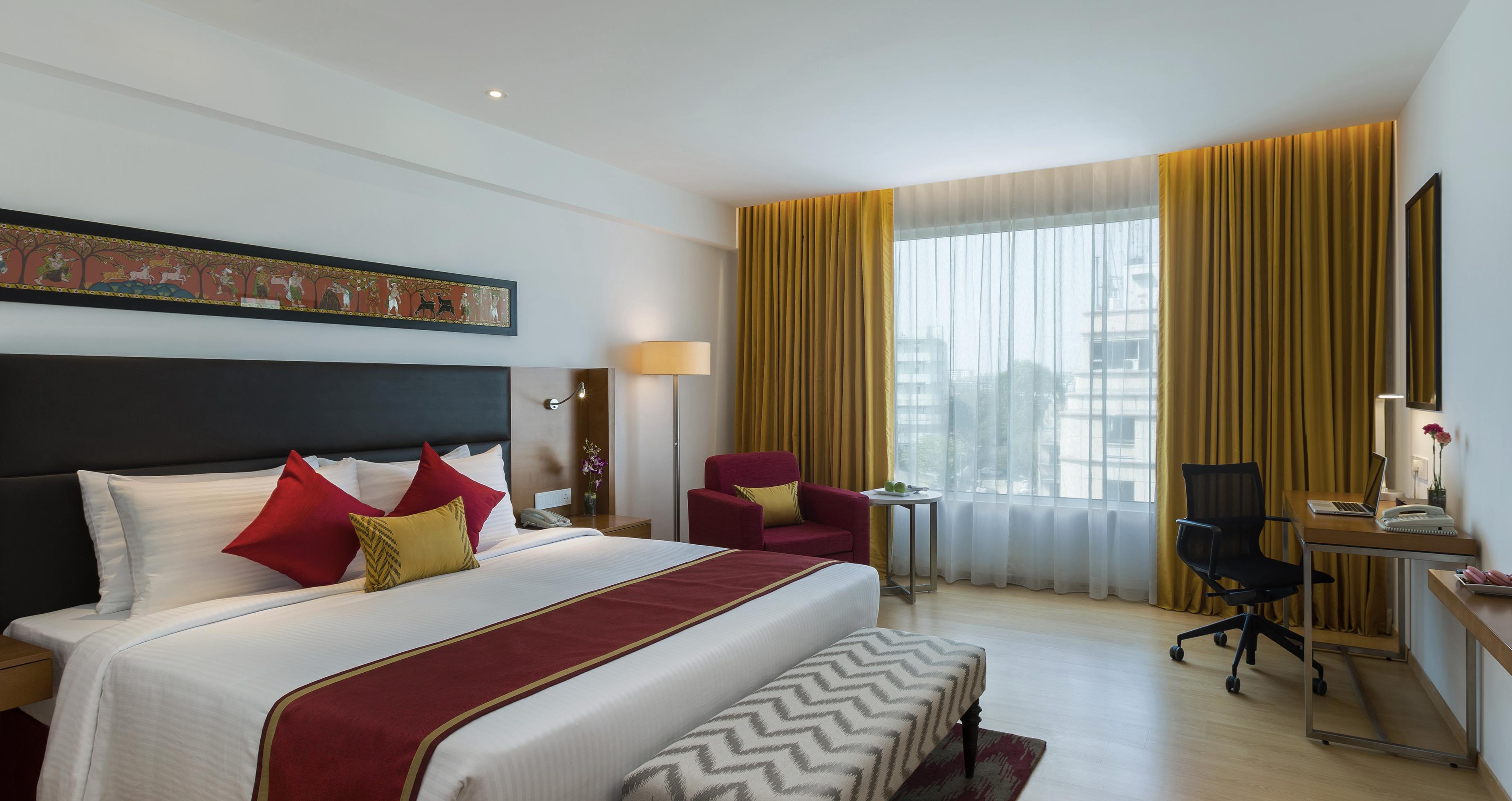 Mercure Hyderabad Kcp Banjara Hills, An Accor Hotel מראה חיצוני תמונה A room at the hotel