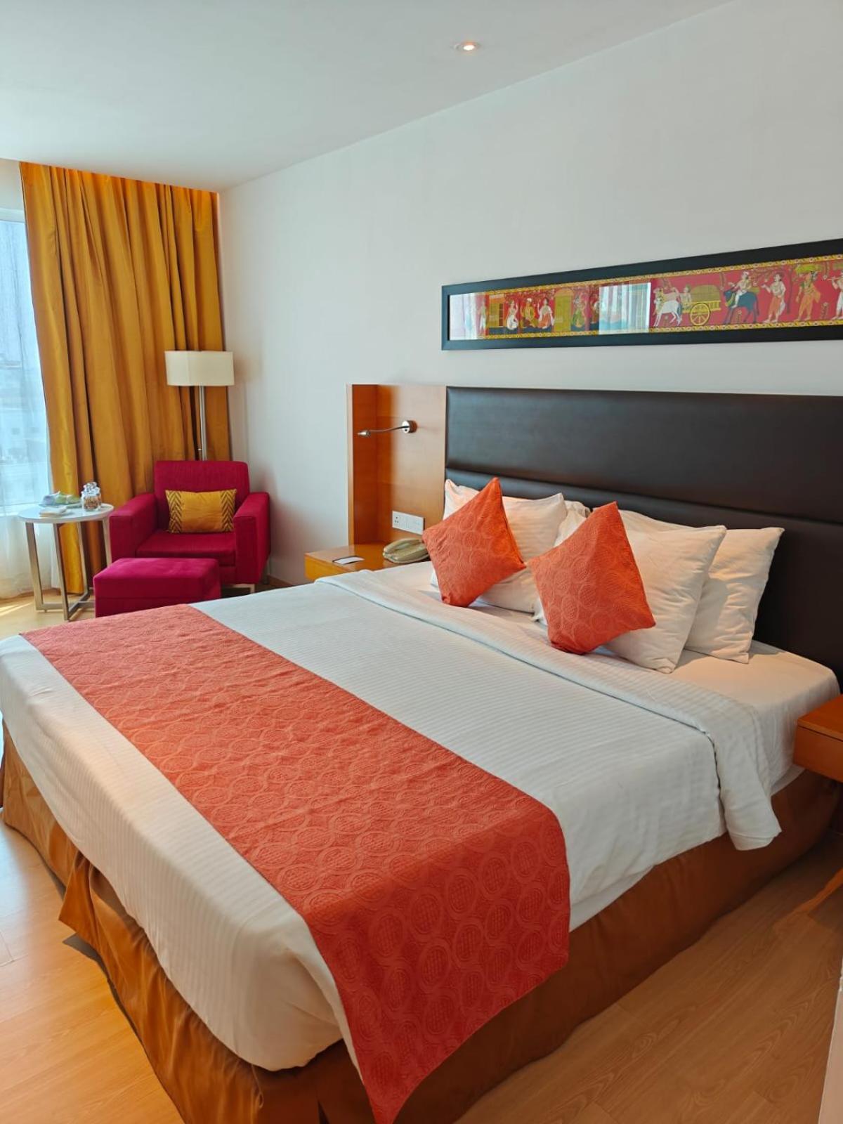 Mercure Hyderabad Kcp Banjara Hills, An Accor Hotel מראה חיצוני תמונה